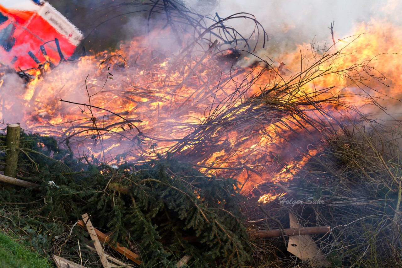 Bild 50 - Wiemersdorfer Osterfeuer